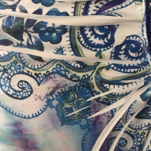 Dress - Picture 3 of 4